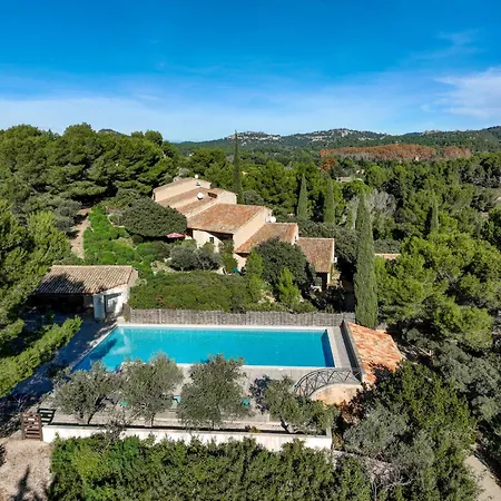 Holiday park Les Garrigues De La Vallee Des Baux *