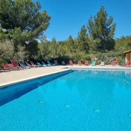 Les Garrigues De La Vallee Des Baux Vakantiepark *