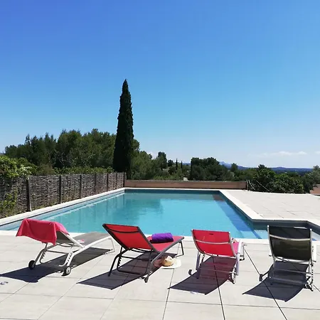 Les Garrigues De La Vallee Des Baux *