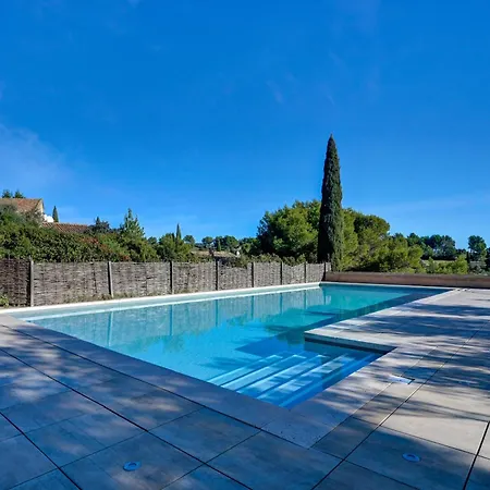 Les Garrigues De La Vallee Des Baux Vakantiepark